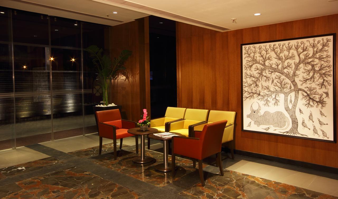 Hotel Fidalgo Pune Bagian luar foto