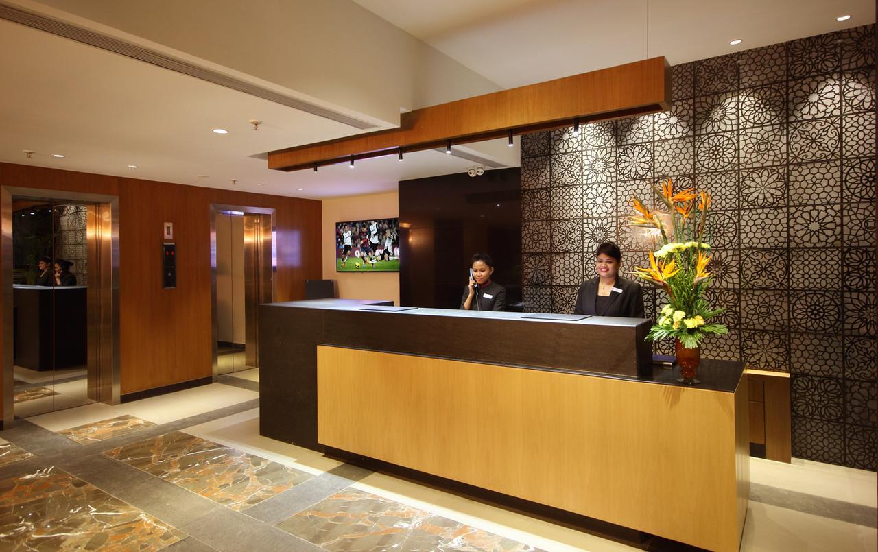 Hotel Fidalgo Pune Bagian luar foto
