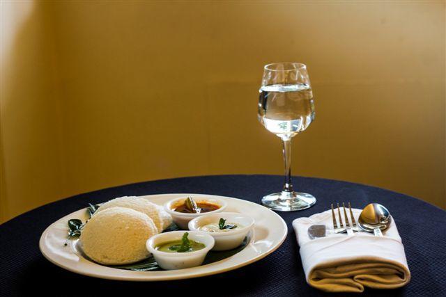 Hotel Fidalgo Pune Bagian luar foto
