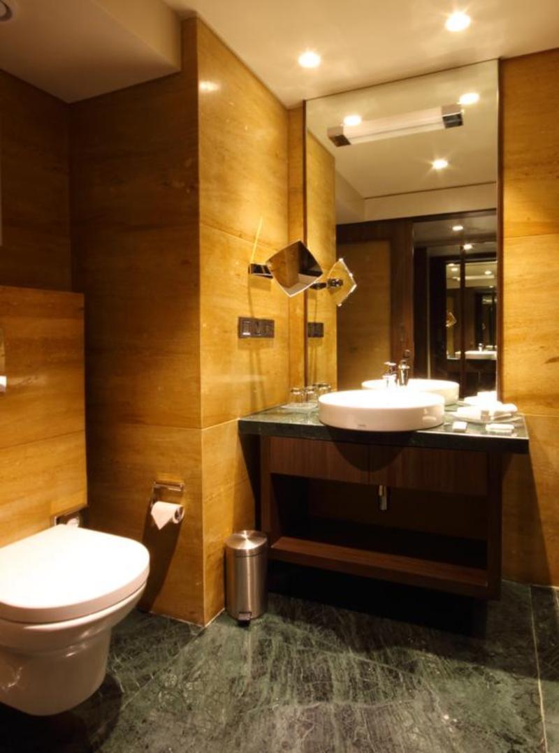 Hotel Fidalgo Pune Bagian luar foto