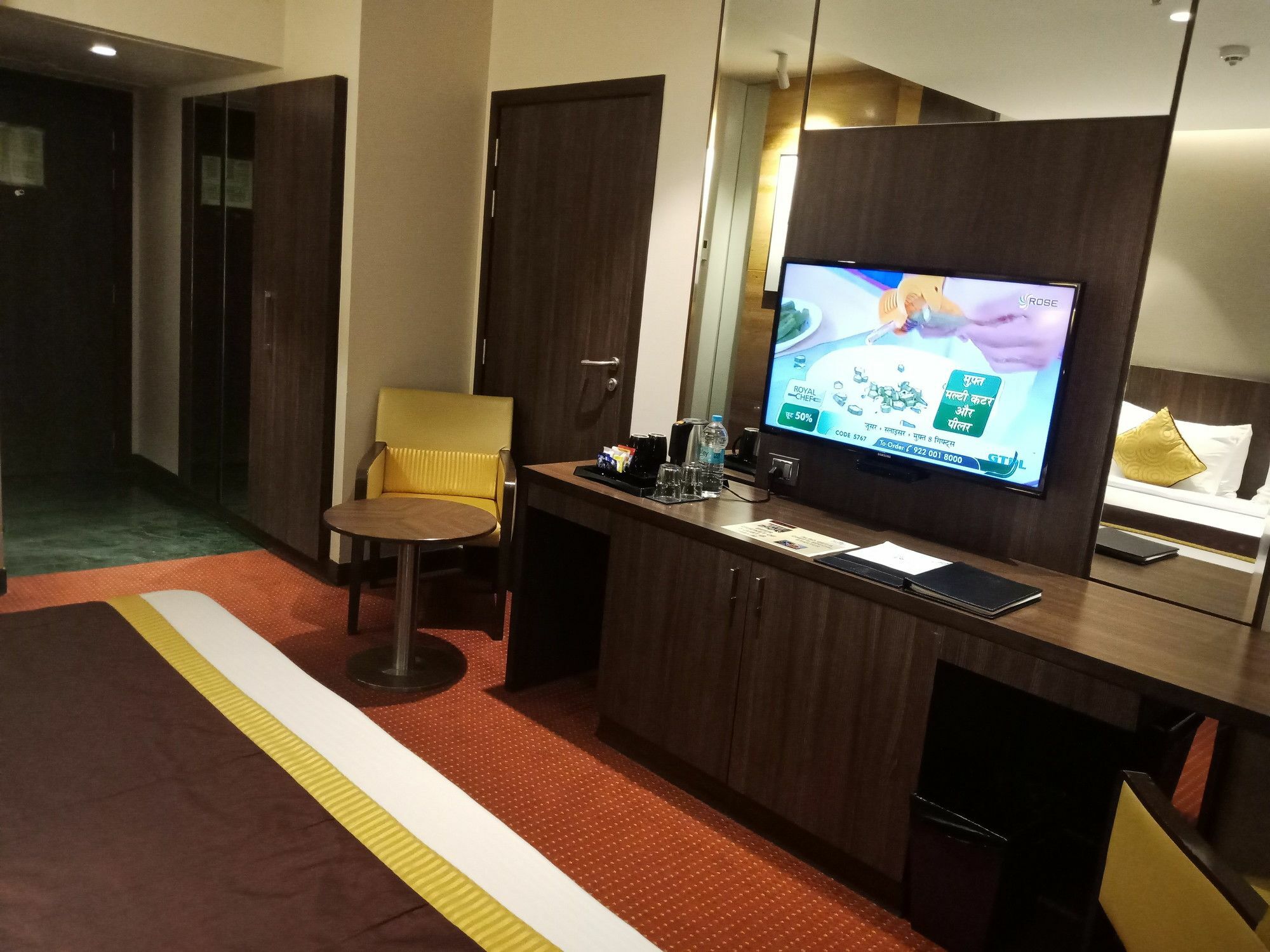 Hotel Fidalgo Pune Bagian luar foto